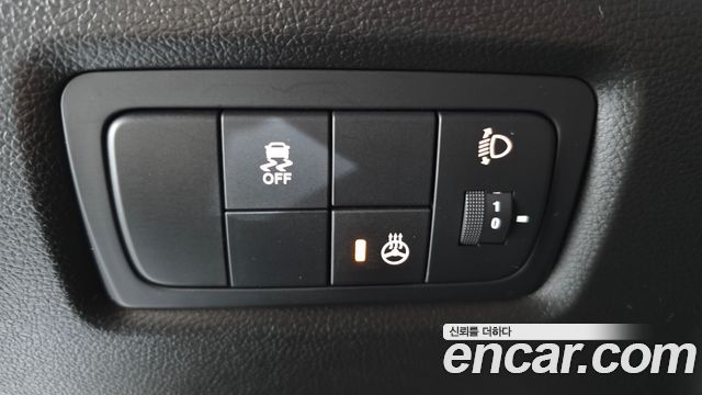 KG Mobility (SsangYong) Korando C 2.2 RX 2WD DLX 2017 — фото 12