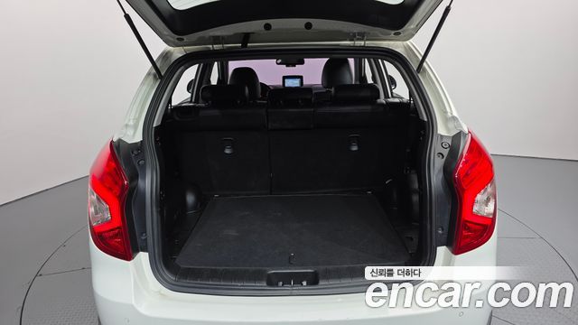 KG Mobility (SsangYong) Korando C 2.2 RX 2WD DLX 2017 — фото 20