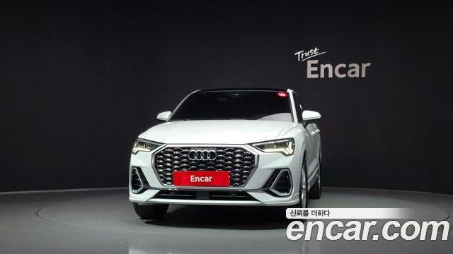 Audi Q3 (F3) 35 TDI Premium Sportback 2022 — фото 3