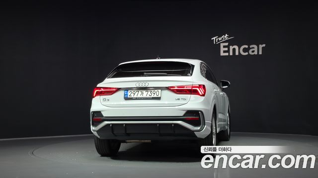 Audi Q3 (F3) 35 TDI Premium Sportback 2022 — фото 4