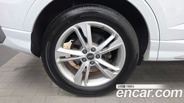 Audi Q3 (F3) 35 TDI Premium Sportback 2022 — фото 5
