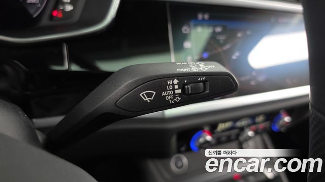 Audi Q3 (F3) 35 TDI Premium Sportback 2022 — фото 19