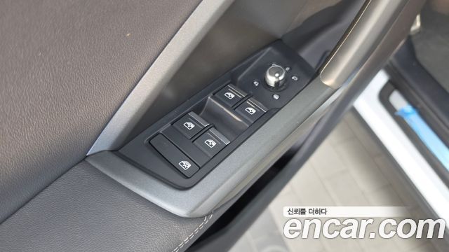 Audi Q3 (F3) 35 TDI Premium Sportback 2022 — фото 28