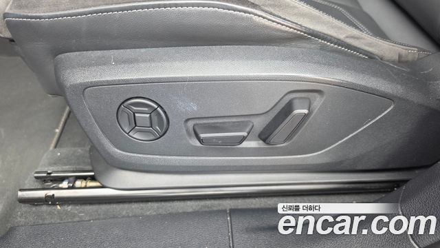 Audi Q3 (F3) 35 TDI Premium Sportback 2022 — фото 30