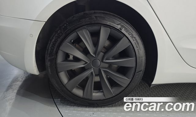 Tesla Model 3 Long Range AWD 2022 — фото 5