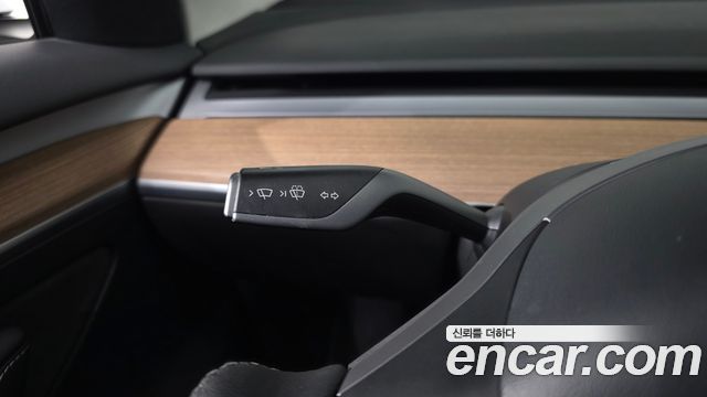 Tesla Model 3 Long Range AWD 2022 — фото 24