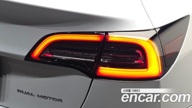 Tesla Model 3 Long Range AWD 2022 — фото 29