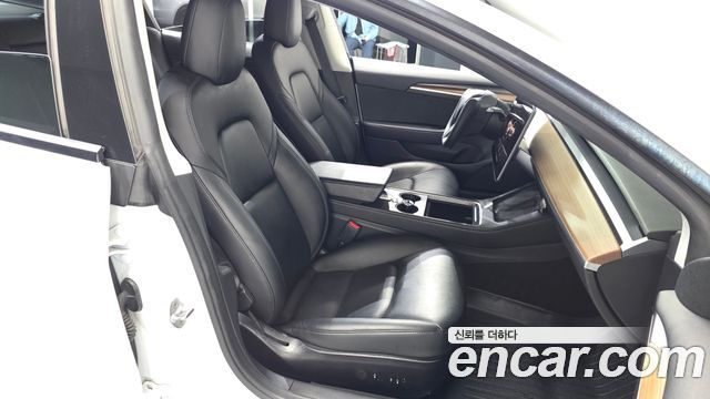 Tesla Model 3 Long Range AWD 2022 — фото 32