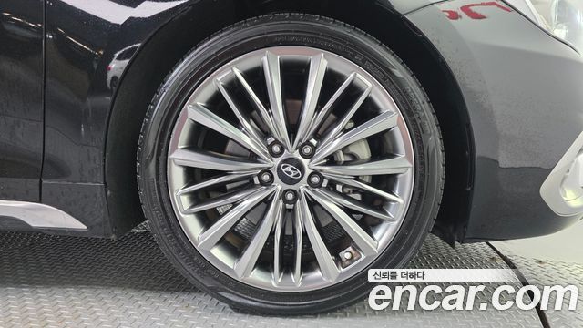 Hyundai Grandeur (IG) 2.2 Diesel Premium Special 2018 — фото 5
