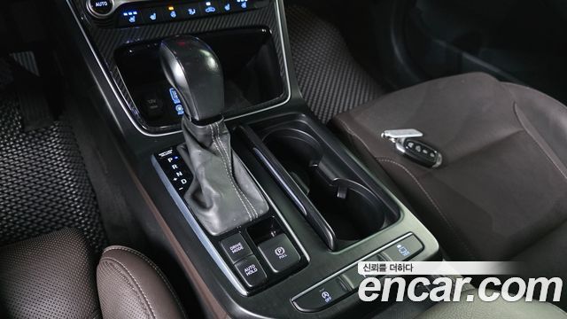 Hyundai Grandeur (IG) 2.2 Diesel Premium Special 2018 — фото 9