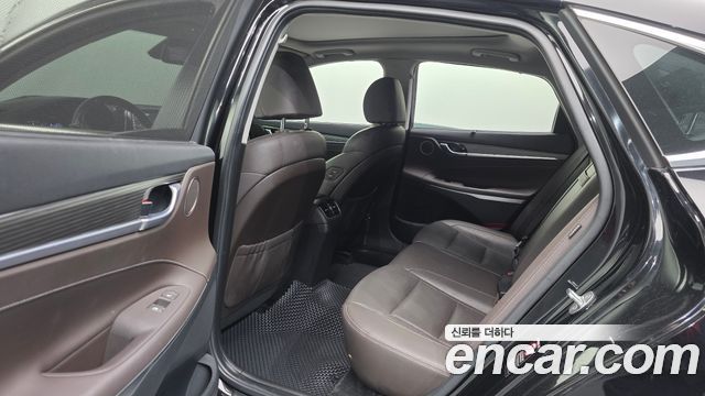 Hyundai Grandeur (IG) 2.2 Diesel Premium Special 2018 — фото 15