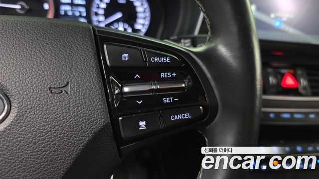 Hyundai Grandeur (IG) 2.2 Diesel Premium Special 2018 — фото 28