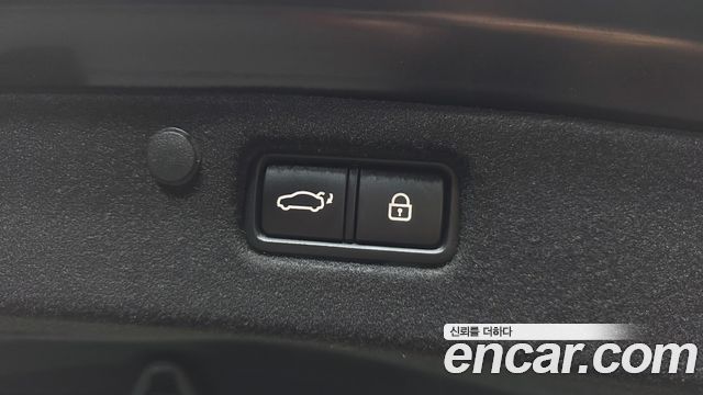 Hyundai Grandeur (IG) 2.2 Diesel Premium Special 2018 — фото 29