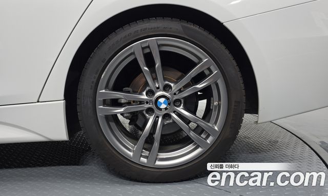 BMW 3 Series (F30) 320i M Sport 2016 — фото 21