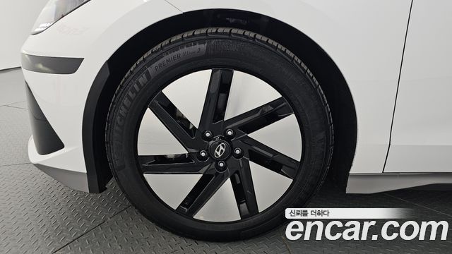 Hyundai Ioniq 6 Long Range Exclusive 2023 — фото 5