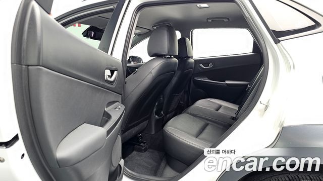Hyundai Kona Gasoline 1.6 Turbo 2WD Inspiration 2022 — фото 12