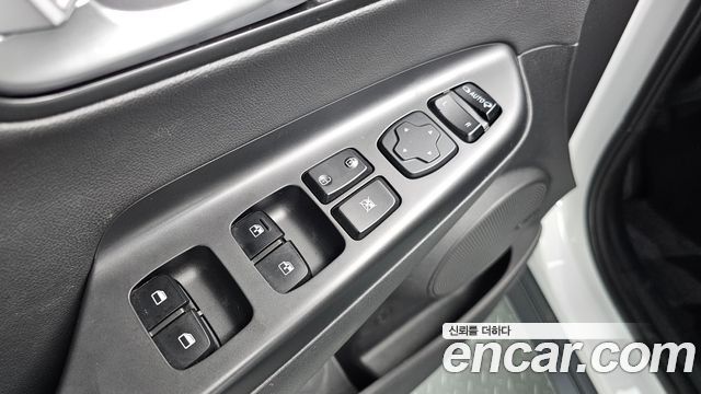 Hyundai Kona Gasoline 1.6 Turbo 2WD Inspiration 2022 — фото 13