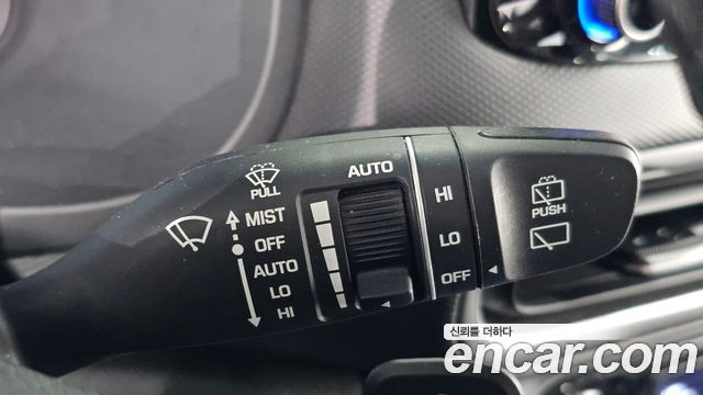 Hyundai Kona Gasoline 1.6 Turbo 2WD Inspiration 2022 — фото 19