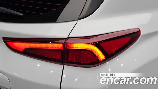 Hyundai Kona Gasoline 1.6 Turbo 2WD Inspiration 2022 — фото 23