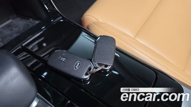 Kia K7 Premier 3.0 GDI Signature 2020 — фото 15