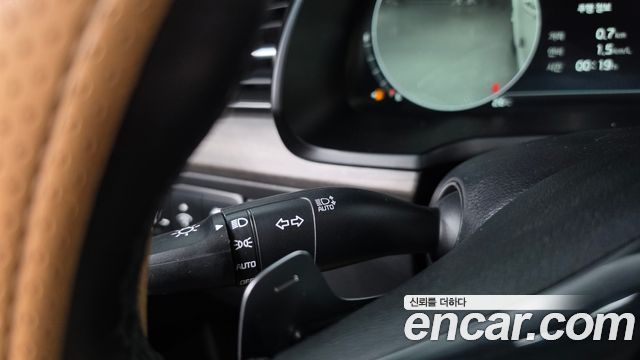 Kia K7 Premier 3.0 GDI Signature 2020 — фото 27