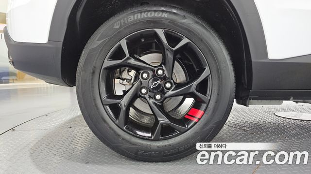 Chevrolet Trax Crossover 1.2 Red Line 2025 — фото 5
