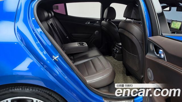 Kia Stinger 3.3 Turbo AWD GT 2019 — фото 15