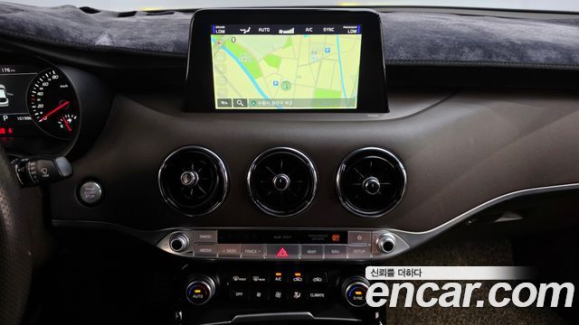Kia Stinger 3.3 Turbo AWD GT 2019 — фото 17