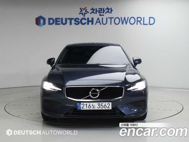 Volvo S60 (III) B5 Momentum 2022 — фото 3