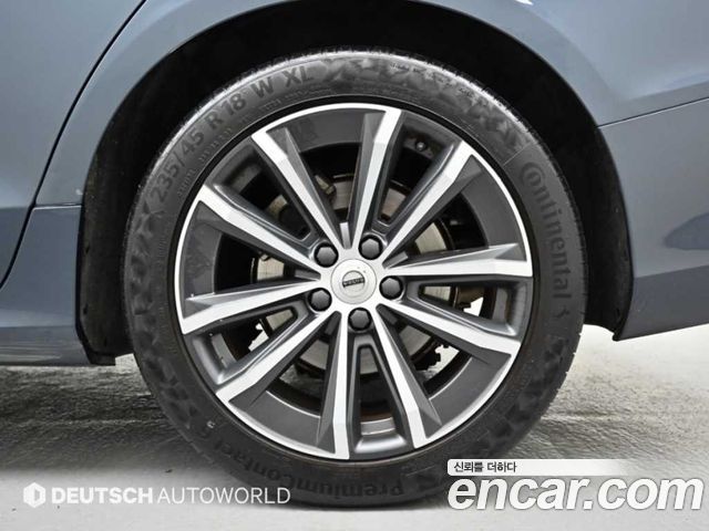 Volvo S60 (III) B5 Momentum 2022 — фото 5