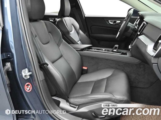 Volvo S60 (III) B5 Momentum 2022 — фото 10