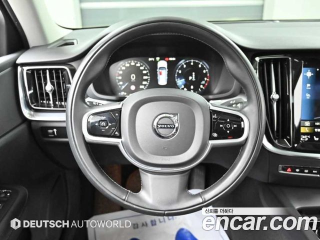 Volvo S60 (III) B5 Momentum 2022 — фото 17