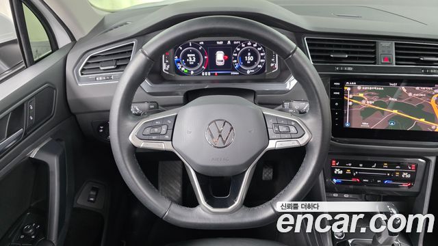 Volkswagen Tiguan (II) 2.0 TDI Prestige 2023 — фото 14