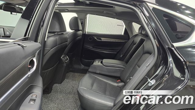 Hyundai Grandeur (IG) 2.4 Premium Special 2018 — фото 11