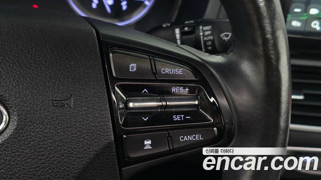Hyundai Grandeur (IG) 2.4 Premium Special 2018 — фото 15