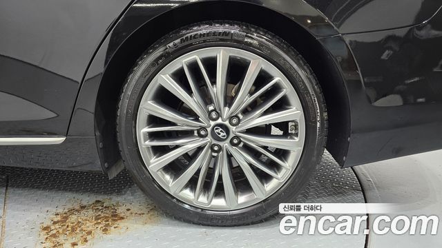 Hyundai Grandeur (IG) 2.4 Premium Special 2018 — фото 21