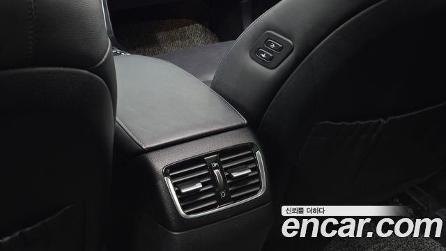 Hyundai Grandeur (IG) 2.4 Premium Special 2018 — фото 28