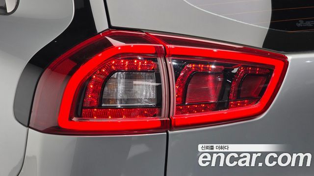 Kia Niro Prestige 2017 — фото 23