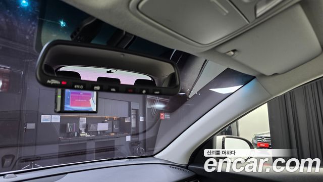Kia Niro Prestige 2017 — фото 31