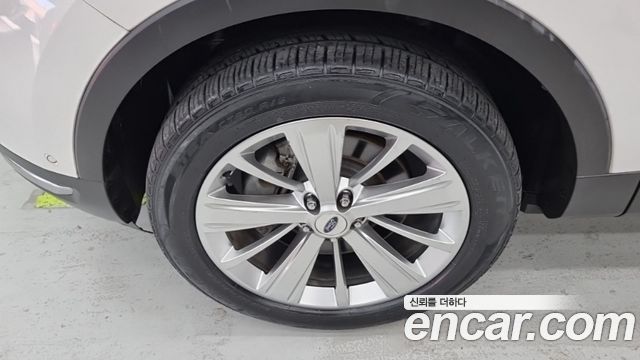 Ford Explorer 2.3 Limited 4WD 5th 2019 — фото 5