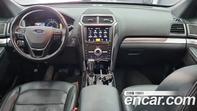 Ford Explorer 2.3 Limited 4WD 5th 2019 — фото 7