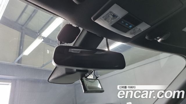 Ford Explorer 2.3 Limited 4WD 5th 2019 — фото 17