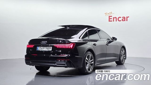 Audi A6 (C8) 45 TFSI Quattro Premium 2022 — фото 2