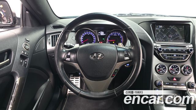 Hyundai Genesis Coupe 200 Turbo D 2015 — фото 11