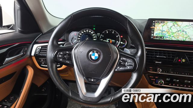 BMW 5 Series (G30) 520d Luxury Special Edition 2018 — фото 13