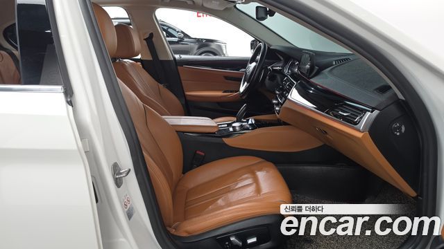 BMW 5 Series (G30) 520d Luxury Special Edition 2018 — фото 26