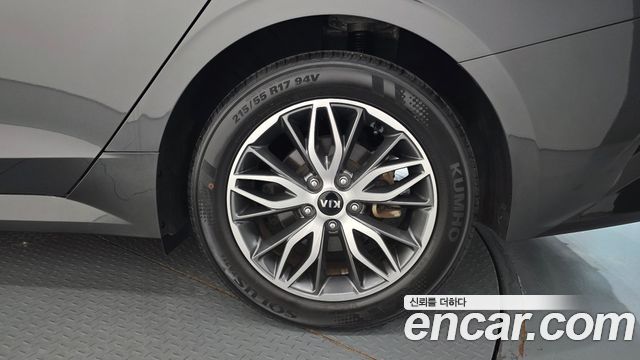 Kia K5 (III) 2.0 Prestige 2021 — фото 21