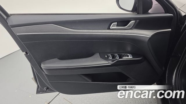 Kia K5 (III) 2.0 Prestige 2021 — фото 24