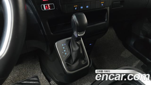 Hyundai Staria Cargo 5-Seater Modern 2022 — фото 9