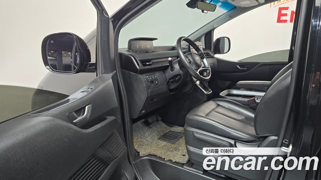 Hyundai Staria Cargo 5-Seater Modern 2022 — фото 10
